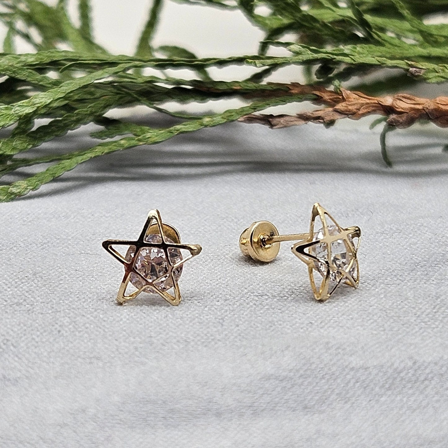 Hollow Star Earrings, 10K Gold