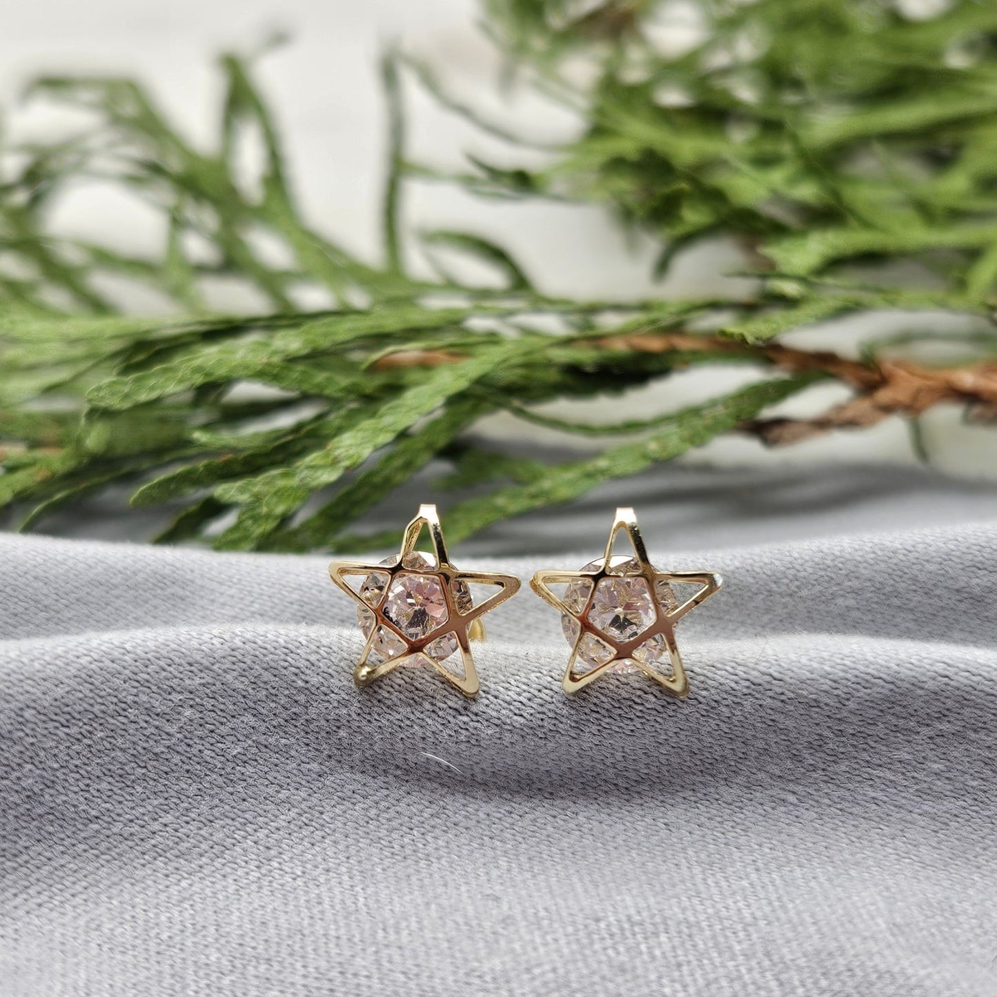 Hollow Star Earrings, 10K Gold