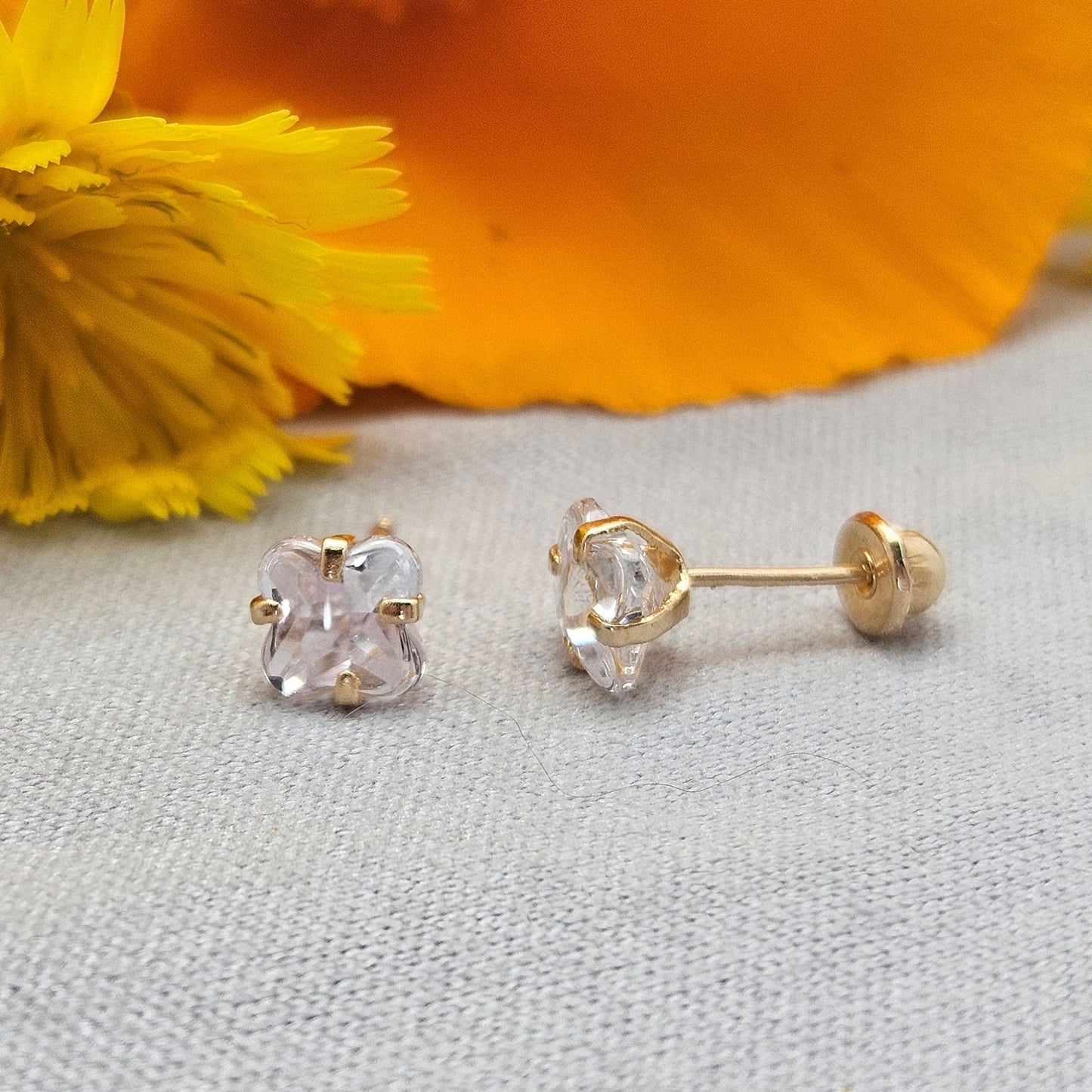 Zirconia Flower, 10K Gold